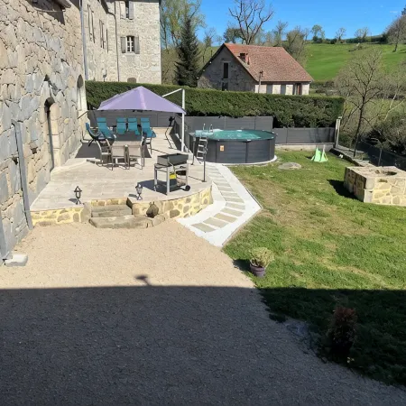 Le gite du Parayre, a renovated barn with games room, in Aveyron, France