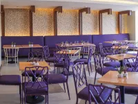 Mansion Garden Hotel Отели рядом с достопримечательностью «Торговый центр Harbor Point»