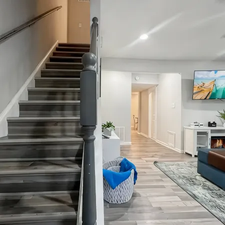 Spacious 4BR Row House – Perfect for Families & Groups! Отели рядом с достопримечательностью «Беннинг-роуд»