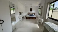 Lai Thai Villa 4 with private pool in Rawai Phuket -  Ferienhäuser