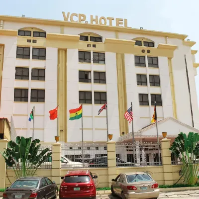 Victoria Crown Plaza Hotel Hotels near Oniru Private Beach