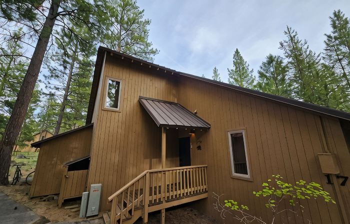 Sunriver Charmer-Updated Family Cabin w/SHARC, Village Access-Comfortable for 6