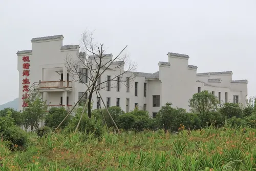 Fengtang Bay Eco Resort