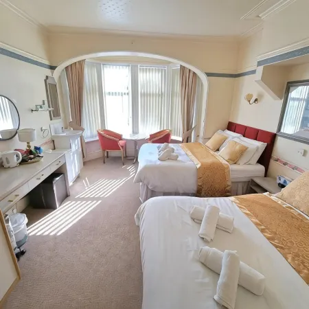 OYO Lily Hotel Blackpool