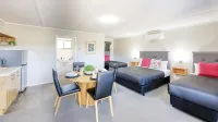 Deniliquin Motel - ที่มีที่จอดรถ