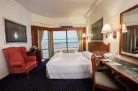 Rainbow Paradise Beach Resort by LWE - balcony