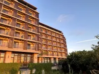 Golden W Hotel Các khách sạn gần Điểm ngắm cảnh Aofong Hill Observatory