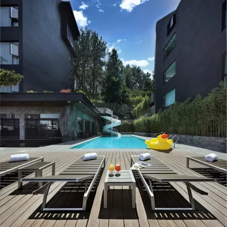 Yangshuo·JUE | AWAKENING • Viewing Guilin Landscape • Garden Pool • Resort Mansion