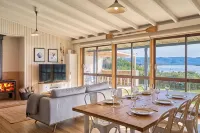 Waubs Beach Cottage