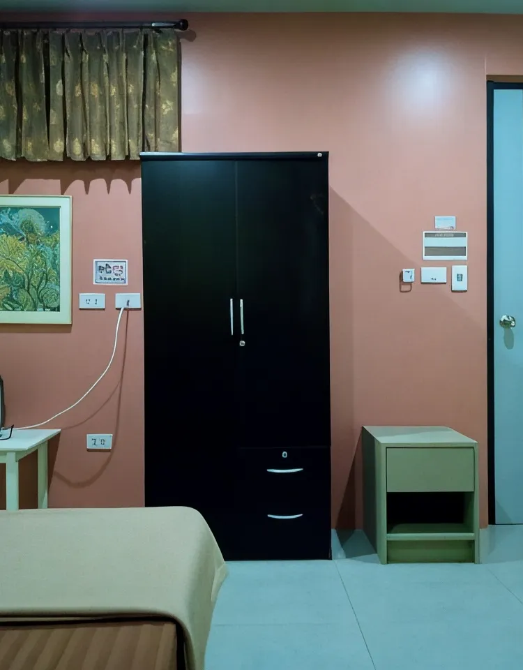 ห้องสแตนดาร์ด เตียงใหญ่ 1 เตียง (ไม่มีหน้าต่าง)