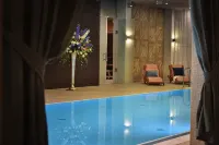 Hotel Pod Lipou Resort - piscina