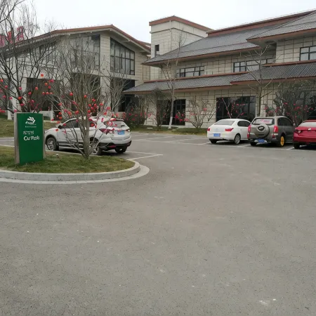 East Lack Bay Hotel