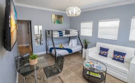 Hollywood Beach Suites and Hotel