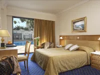 Royal Olympic Hotel Hotels near Koukaki