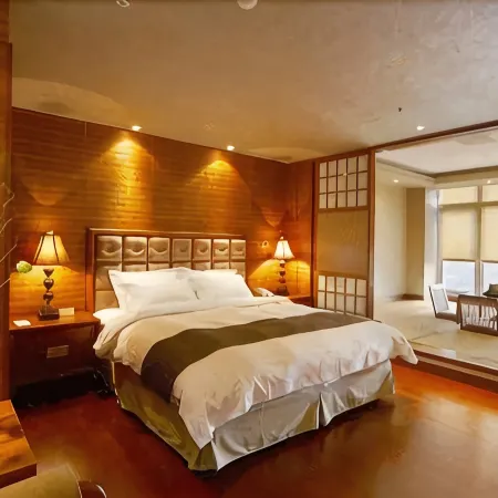 Cedarwood Villa
