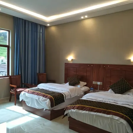 Shuangjiang Golden Coast Business Hotel