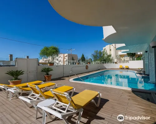 AlvorMar Apartamentos Turisticos Hotels in Alvor