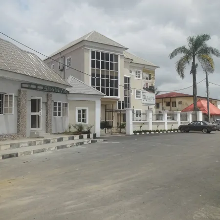 Adsuit Hotel Calabar