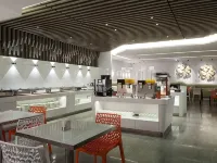 โรงแรมรอยัล กรุ๊ป เซ็นทรัลพาร์ค โรงแรมใกล้สถานีรถไฟฟ้า MRT - Central Park