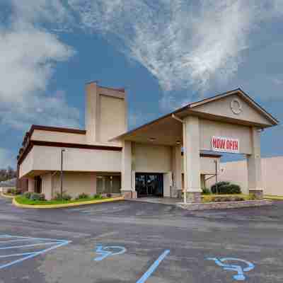 Quality Inn Delta Gateway to Rocky Mountains Hotel Exterior