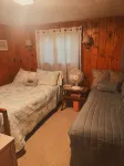 Charming 2-Bedroom Cabin with Wi-fi, A/C and Laundry in Beautiful Ogunquit, ME - Holiday bungalows