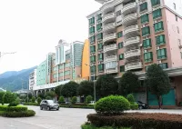 Liannan Longhai Hotel - Pet friendly