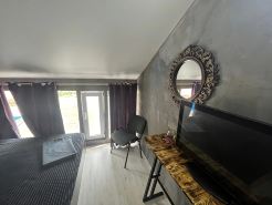V Lesu Guest House