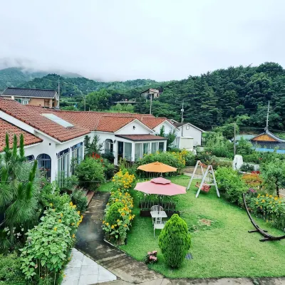 Gyeongju Full Garden Pension Hotel dekat Kuil Bulguksa