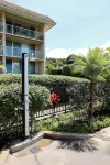 The Blue Tide House: Steps to Maui beaches + nearby eats
