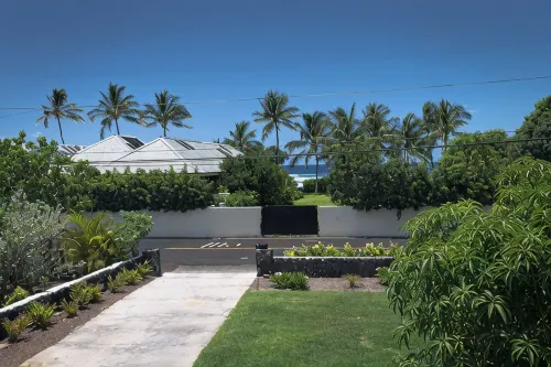 Puako Beach + Sunsets. Feel the Sea Breeze, Hear Calming Surf. Steps to Beach