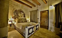 Caftan Cave Suites