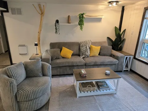 Stylish Ground-Floor Getaway in Granger – Modern Comfort & Central Location - 2-Star