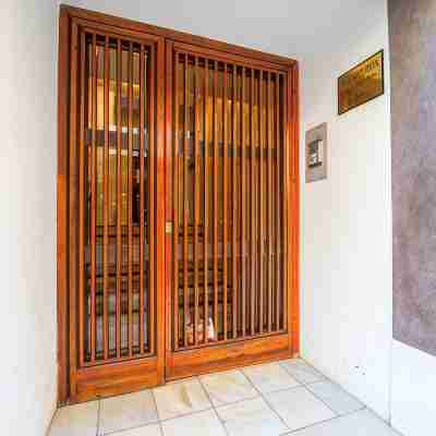 Authentic Alicante: Central Apartment Near the Beach Fitness & Recreational Facilities