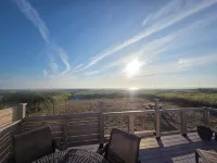 Oceanfront Home Views! Path to Beach! Dog Friendly! Great Outdoor Spaces-Updated - Wifi