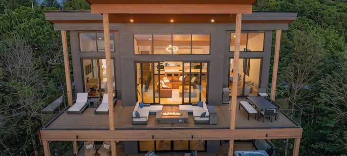 Modern View Home with Sauna, Steam Room & Hot Tub Hotels in Beech Mountain