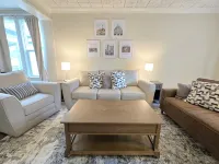 Spacious 5-bedroom house in delightful Saint Paul with WiFi, AC - Wifi