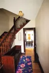 Spacious 5-bedroom house with Wi-Fi and washer/dryer in convenient South Omaha - บังกะโล