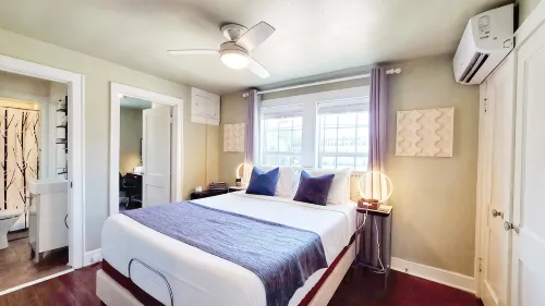 UT Downtown Eco Private Carriage Pecan Tree House Free Wifi Wired Internet