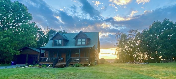 Chase N' Sunsets - NEW Listing, Brow view, between Mentone & Little River Canyon Hotels in DeKalb County