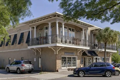 Walk to the beach and Pier  Wrap around porch - 4 étoiles
