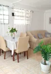 Simple Living: Live Like A Local - 2-Star