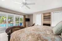 5 Min Walk - Golf Cart Included - Central Beach - House w Large Backyard & Pool - 4-Star