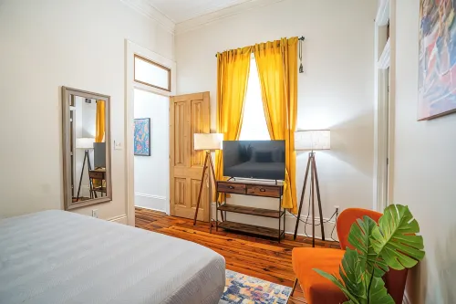 Historic Tremé 2 Br Home, Close to FQ & Frenchmen!