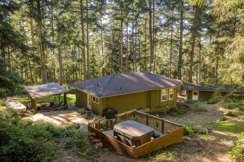 TreeTops Forest Retreat