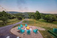 Family Mountain Escape • Views • Fire Pit • Near Homestead