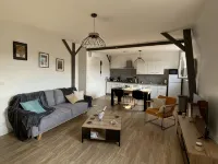 Large elegant apartment in the heart of Epernay. Quiet top floor with lovely view.