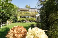Large, quiet vacation apartment (approx. 70sqm) with large balcony and shared use of the garden
