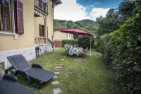 Charming house with garden near the romantic lake of 0rta, for 6 people - 3 stelle