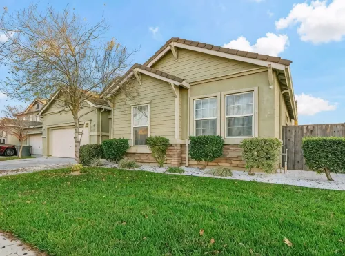 Spacious 4 BR home-Near UC Merced- quit neighborhd