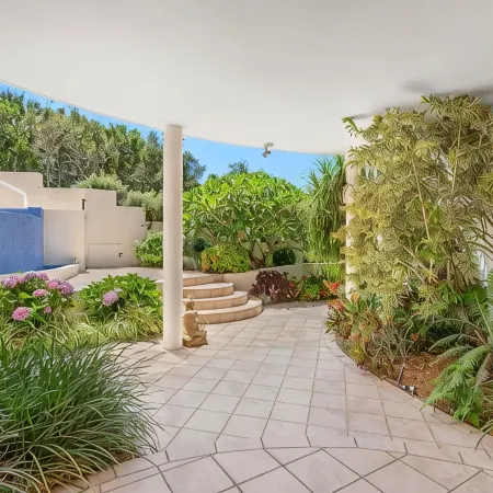 Forster- Beachfront Views & Pool -Jewel of the Sea